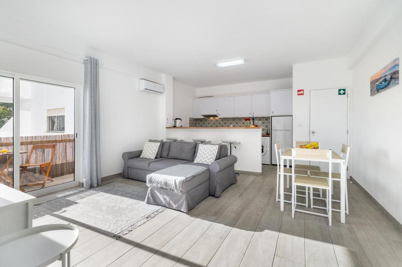 Apartamento Cor Do Mar - Sunny, Clean And Spacious Apartment With Sea View, In Alvor - Very Close Walking Distance To The Beach And Alvor Village Exteriér fotografie
